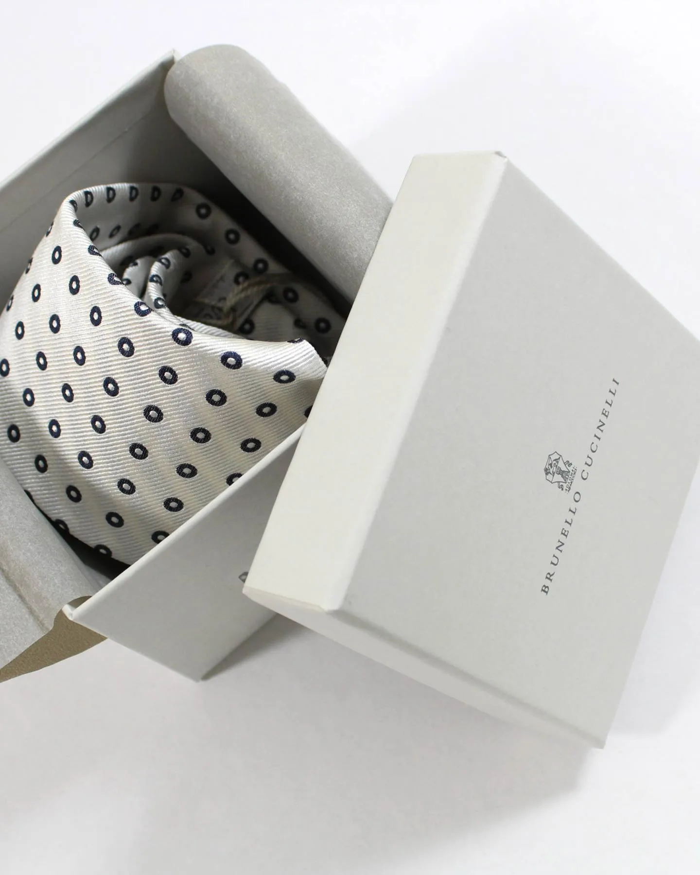 Brunello Cucinelli Tie White Navy Circles