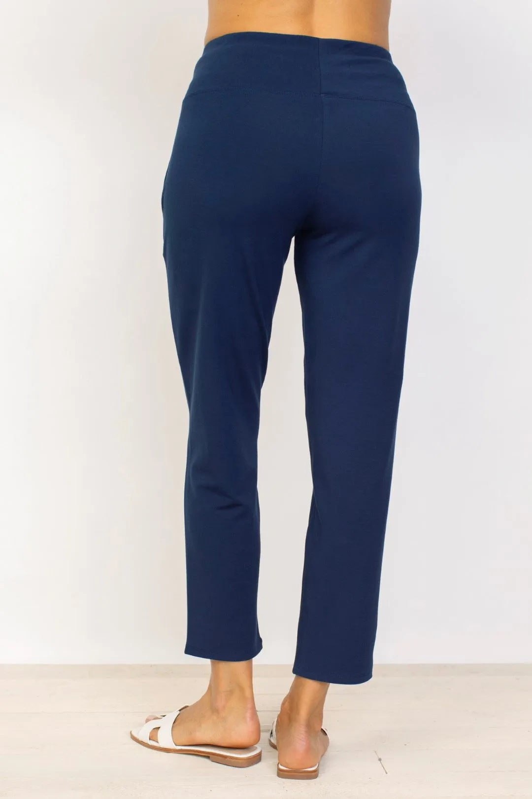 Core Travel Straight Pant
