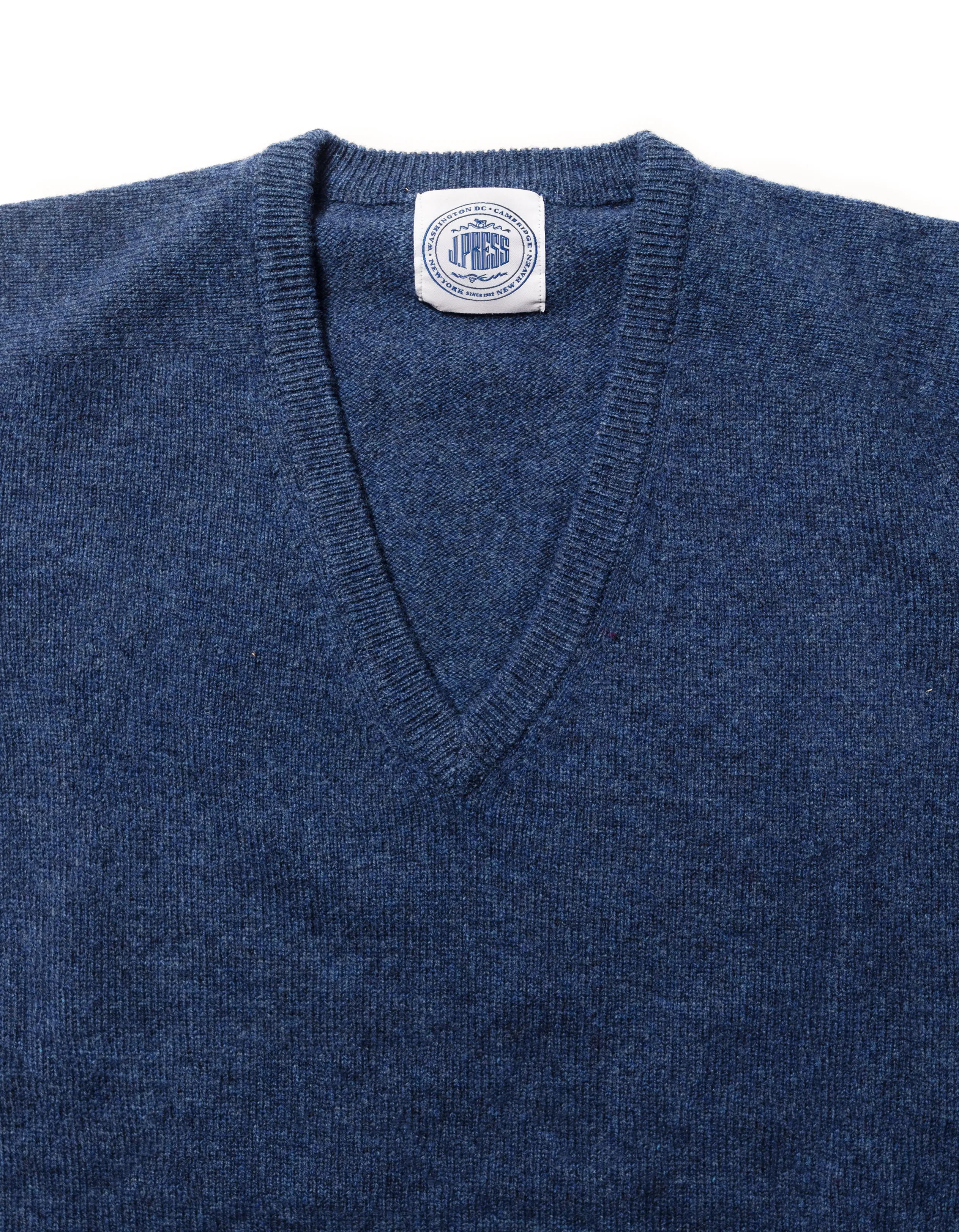 LAMBSWOOL GEELONG V NECK SWEATER - BLUE