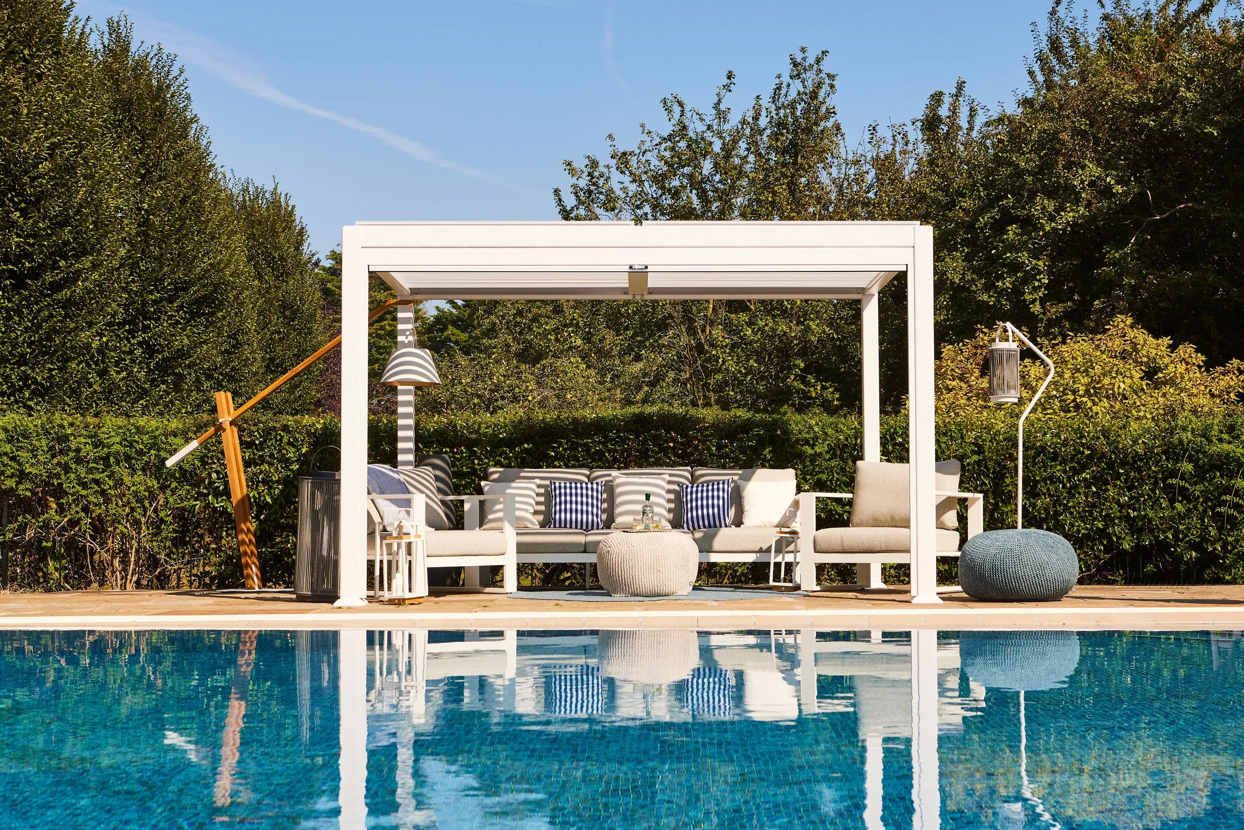 Maranza Deluxe Louvered Pergola 3m x 3.6m