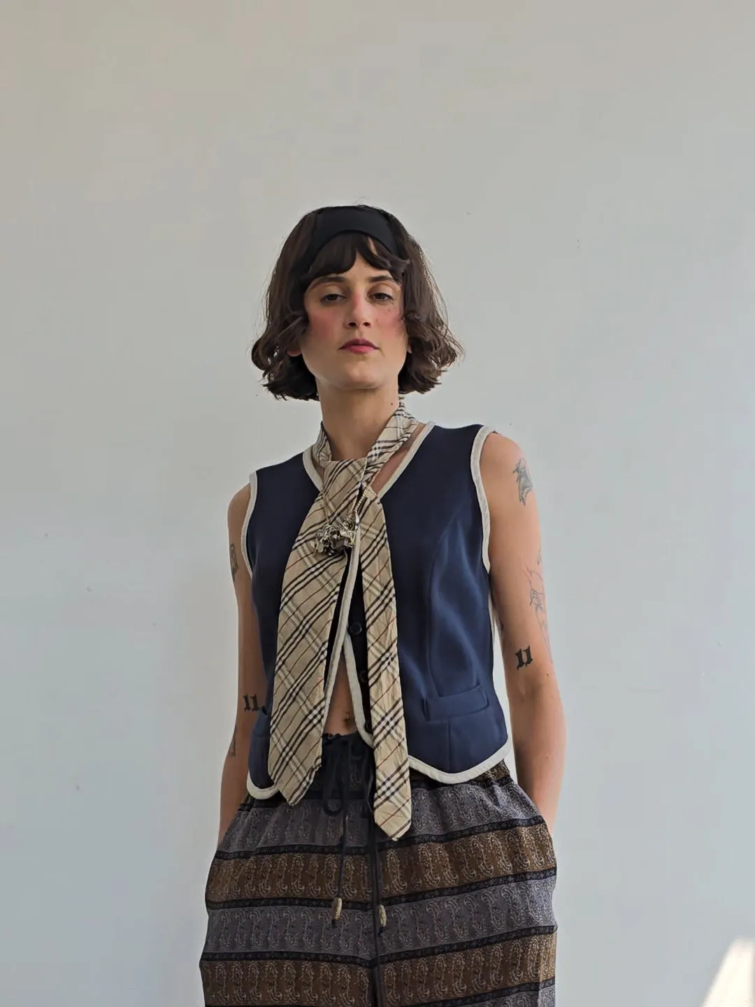 Natural Fibers Knit Vest (M)